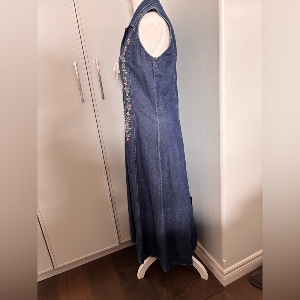 Vintage Embroidered Denim Farmer’s Market Maxi Dress - Picture 7 of 8